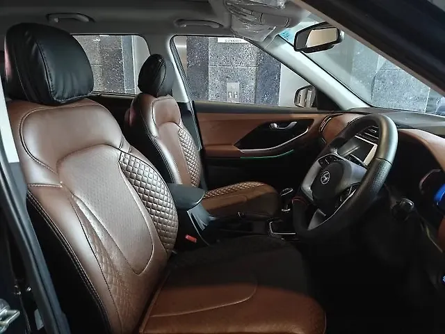 Used Hyundai Alcazar [2021-2023] Prestige 7 STR 2.0 Petrol in Ahmedabad