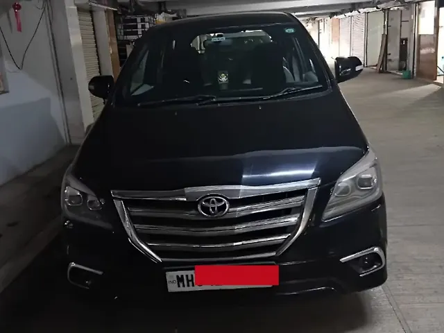 Used 2011 Toyota Innova in Mumbai