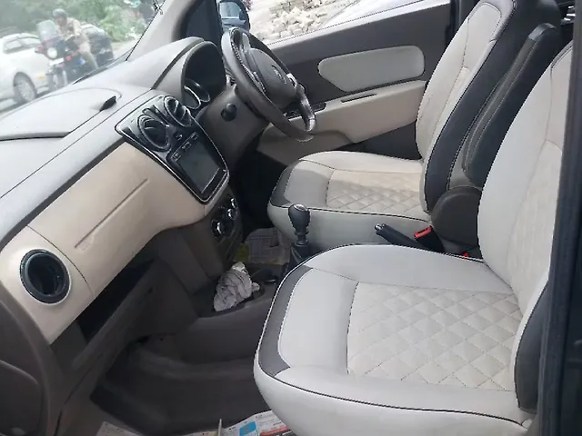 Used Renault Lodgy 85 PS RXZ [2015-2016] in Dehradun