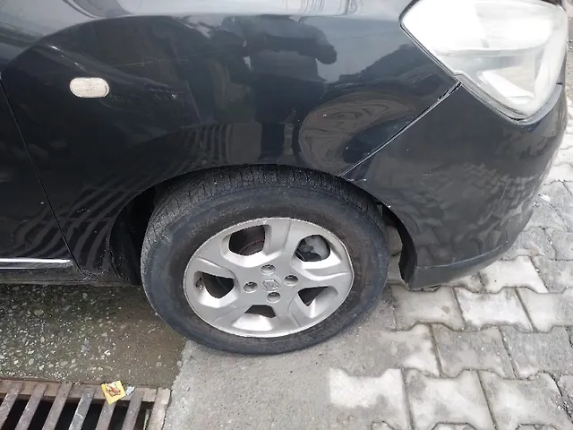 Used Renault Lodgy 85 PS RXZ [2015-2016] in Dehradun