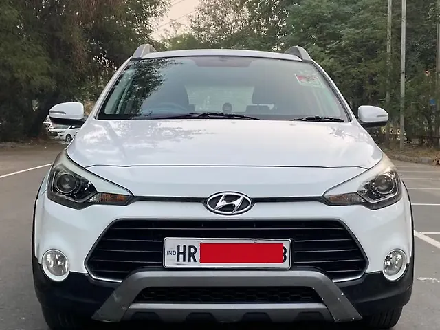 Used 2015 Hyundai i20 Active in Chandigarh Used 2015 Hyundai i20 Active in Chandigarh