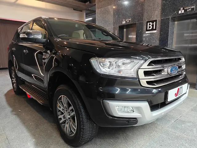 Used 2018 Ford Endeavour in Ahmedabad Used 2018 Ford Endeavour in Ahmedabad