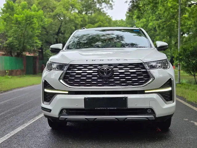 Second Hand 2023 Toyota Innova Hycross ZX (O) Hybrid 7 STR