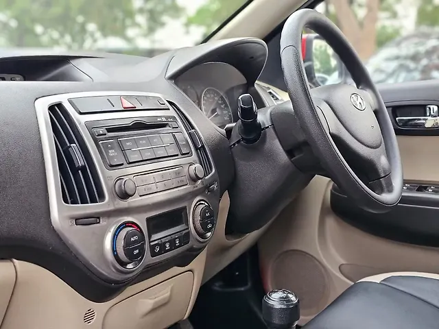 Used Hyundai i20 [2012-2014] Sportz 1.2 in Nashik