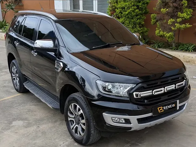 Second Hand 2020 Ford Endeavour Titanium Plus 2.0 4x4 AT for sale