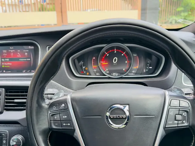 Used Volvo V40 [2016-2019] D3 R-Design in Kanpur