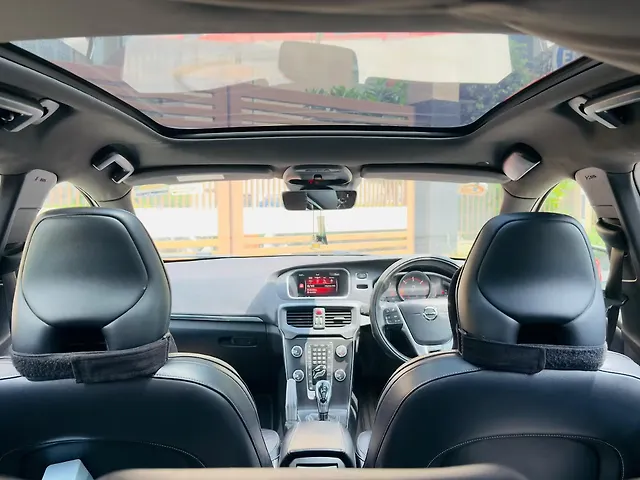 Used Volvo V40 [2016-2019] D3 R-Design in Kanpur