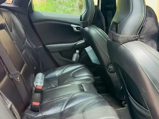 Used Volvo V40 [2016-2019] D3 R-Design in Kanpur