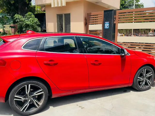 Used Volvo V40 [2016-2019] D3 R-Design in Kanpur