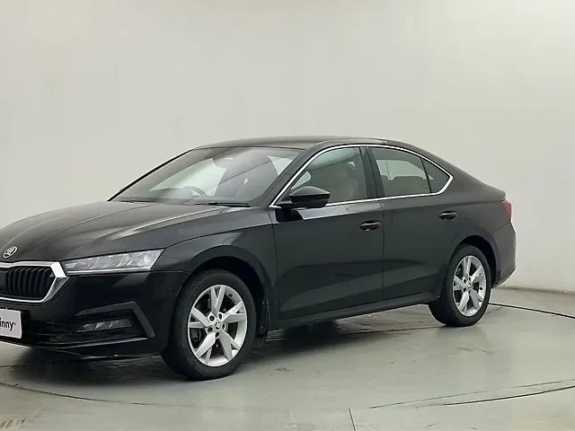 Used 2023 Skoda Octavia in Mumbai