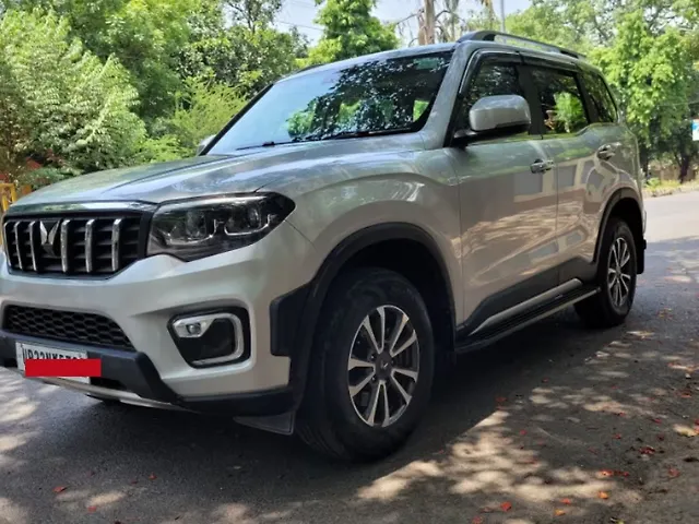 Used Mahindra Scorpio N Z8 L Diesel MT 2WD 7 STR [2023-2024] in Lucknow