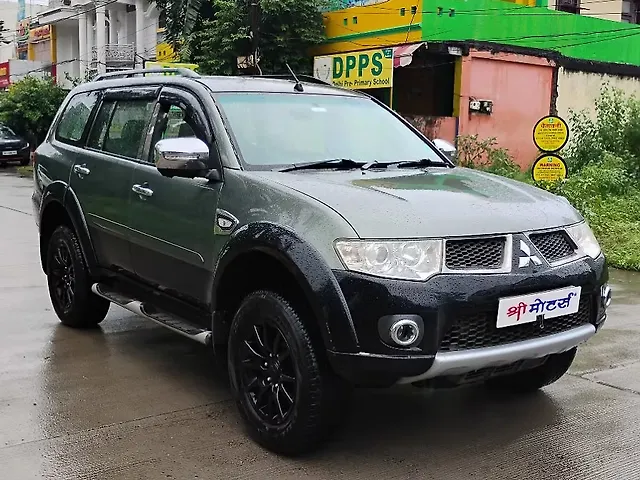 Second Hand 2012 Mitsubishi Pajero Sport 2.5 MT for sale at