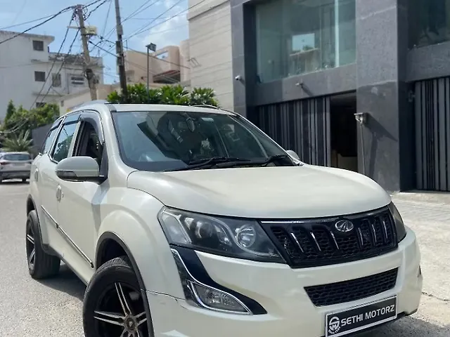 Used 2017 Mahindra XUV500 in Delhi Used 2017 Mahindra XUV500 in Delhi