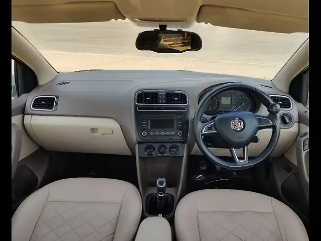 Used Skoda Rapid [2014-2015] 1.5 TDI CR Ambition with Alloy Wheels in Pune