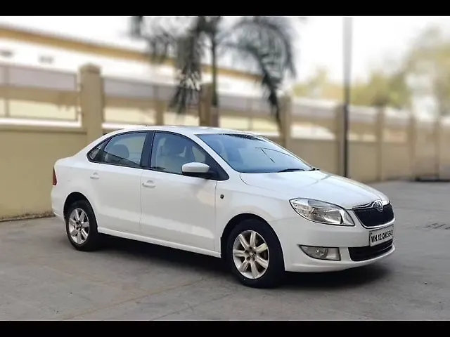 Used Skoda Rapid [2014-2015] 1.5 TDI CR Ambition with Alloy Wheels in Pune