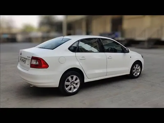 Used Skoda Rapid [2014-2015] 1.5 TDI CR Ambition with Alloy Wheels in Pune