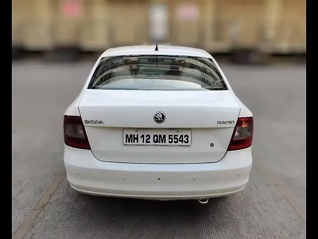 Used Skoda Rapid [2014-2015] 1.5 TDI CR Ambition with Alloy Wheels in Pune