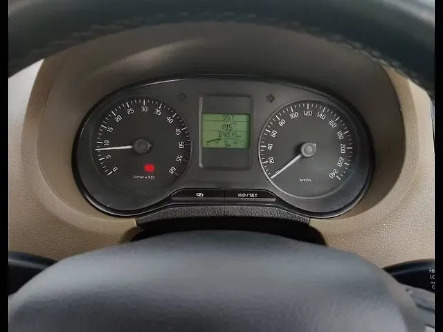 Used Skoda Rapid [2014-2015] 1.5 TDI CR Ambition with Alloy Wheels in Pune