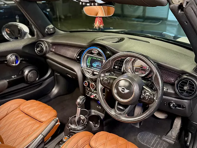 Used Mini Cooper Convertible S in Delhi