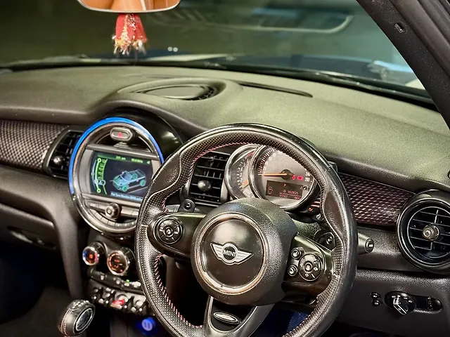 Used Mini Cooper Convertible S in Delhi