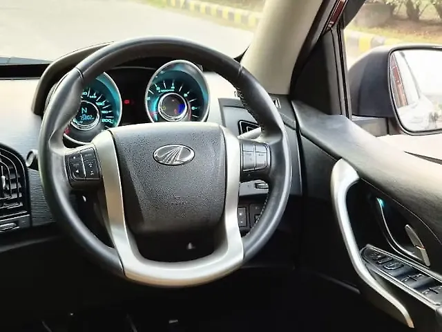 Used Mahindra XUV500 W9 [2018-2020] in Delhi