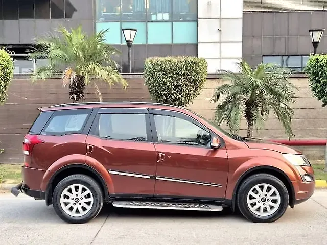 Used Mahindra XUV500 W9 [2018-2020] in Delhi