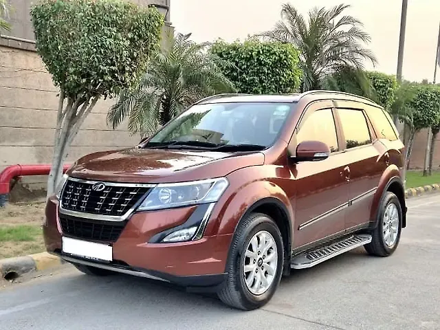 Used Mahindra XUV500 W9 [2018-2020] in Delhi