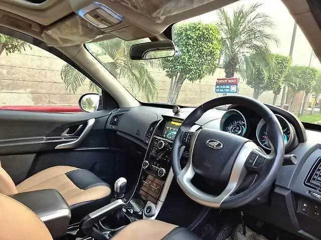 Used Mahindra XUV500 W9 [2018-2020] in Delhi