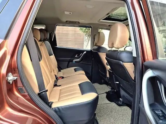 Used Mahindra XUV500 W9 [2018-2020] in Delhi