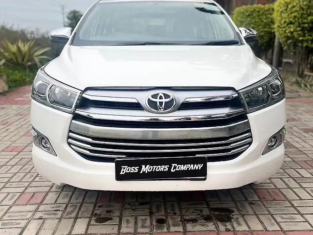 Used 2020 Toyota Innova Crysta in Lucknow