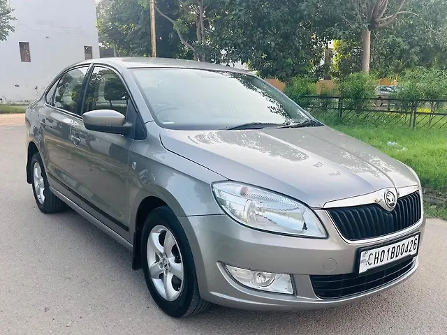 Used Skoda Rapid [2014-2015] 1.5 TDI CR Ambition AT in Chandigarh