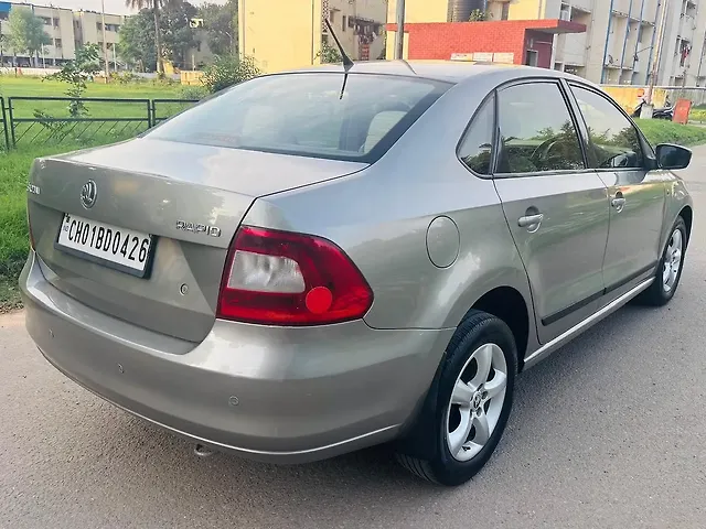 Used Skoda Rapid [2014-2015] 1.5 TDI CR Ambition AT in Chandigarh