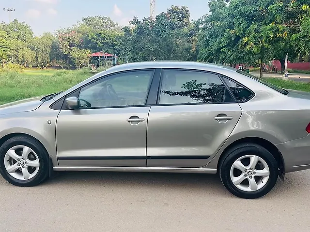 Used Skoda Rapid [2014-2015] 1.5 TDI CR Ambition AT in Chandigarh