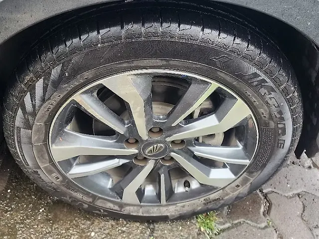 Used Mahindra XUV300 [2019-2024] W8 (O) 1.5 Diesel AMT in Mumbai