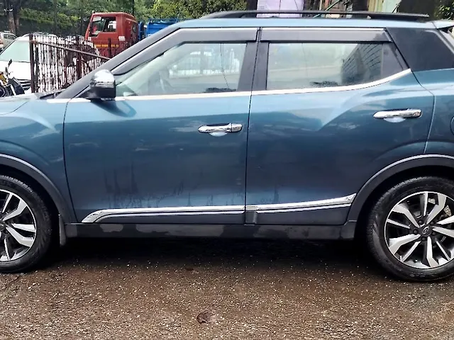 Used Mahindra XUV300 [2019-2024] W8 (O) 1.5 Diesel AMT in Mumbai