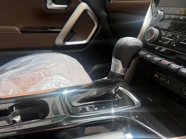 Used Mahindra Scorpio N Z8 L Petrol AT 7 STR in Delhi