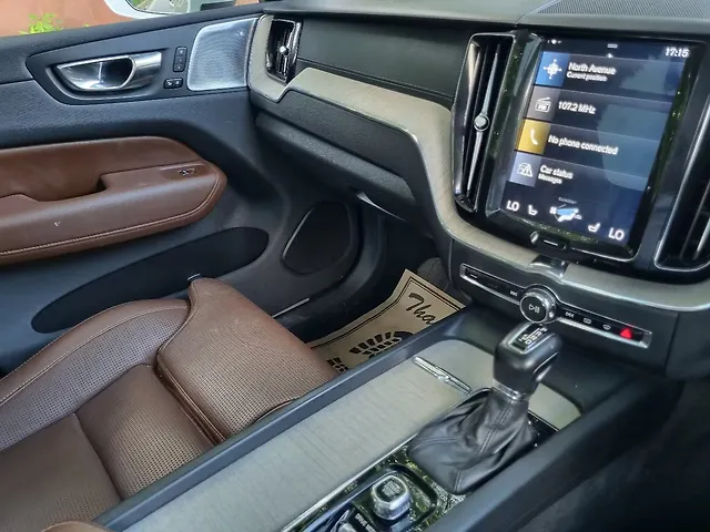 Used Volvo XC60 [2017-2021] Inscription [2017-2020] in Delhi