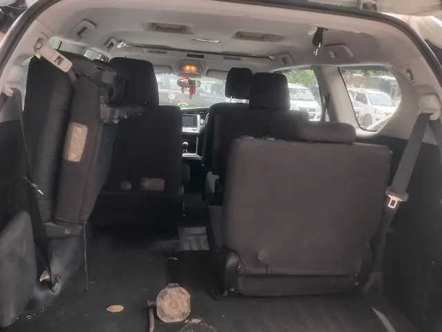 Used Toyota Innova Crysta [2016-2020] 2.4 V Diesel in Lucknow