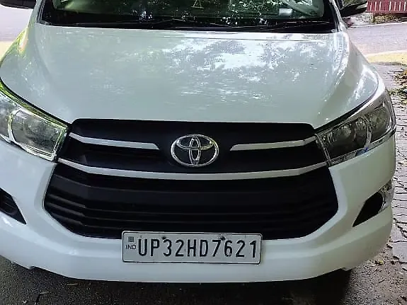 Used Toyota Innova Crysta [2016-2020] 2.4 G 7 STR [2016-2017] in Lucknow