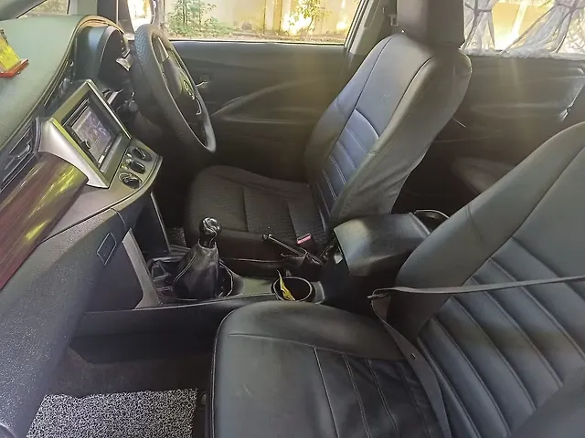 Used Toyota Innova Crysta [2016-2020] 2.4 G 7 STR [2016-2017] in Lucknow