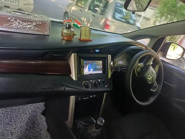 Used Toyota Innova Crysta [2016-2020] 2.4 G 7 STR [2016-2017] in Lucknow