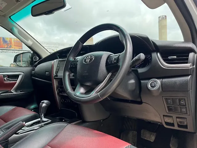 Used Toyota Fortuner Legender 2.8 4X4 AT in Bangalore Used Toyota Fortuner Legender 2.8 4X4 AT in Bangalore