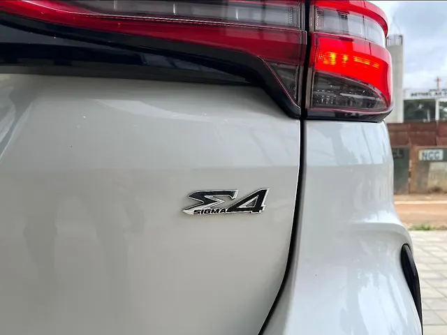 Used Toyota Fortuner Legender 2.8 4X4 AT in Bangalore Used Toyota Fortuner Legender 2.8 4X4 AT in Bangalore