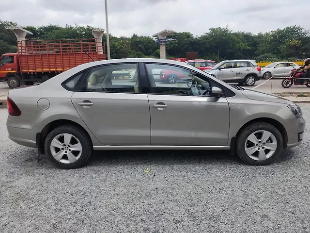 Used Skoda Rapid [2014-2015] 1.6 MPI Ambition Plus AT in Bangalore