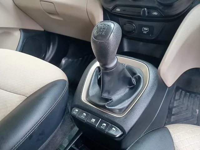 Used Hyundai Santro Asta [2018-2020] in Mumbai