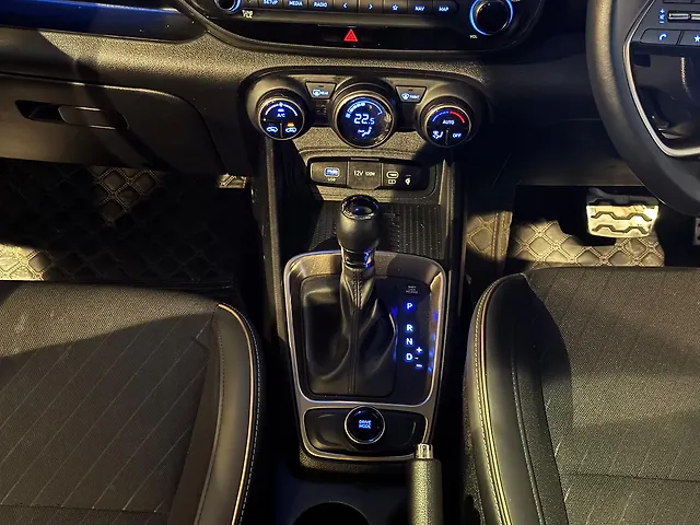 Used Hyundai Venue [2023-2025] SX (O) 1.0 Turbo Petrol DCT in Delhi