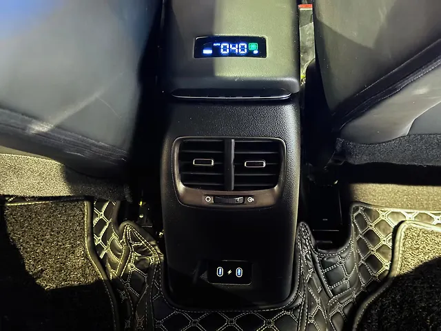 Used Hyundai Venue [2023-2025] SX (O) 1.0 Turbo Petrol DCT in Delhi