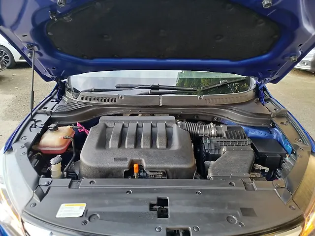 Used Mahindra XUV700 AX7 Luxury Pack Petrol AT 7 STR in Mumbai