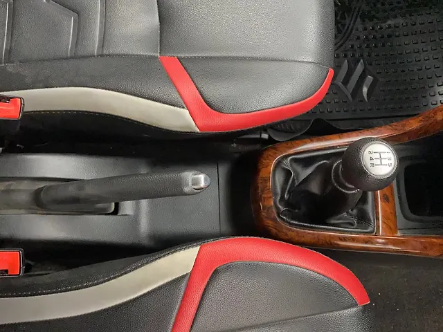 Used Maruti Suzuki Swift [2014-2018] VXi in Hyderabad