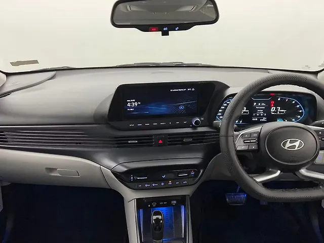 Used Hyundai i20 Asta (O) 1.2 IVT Dual Tone in Lucknow